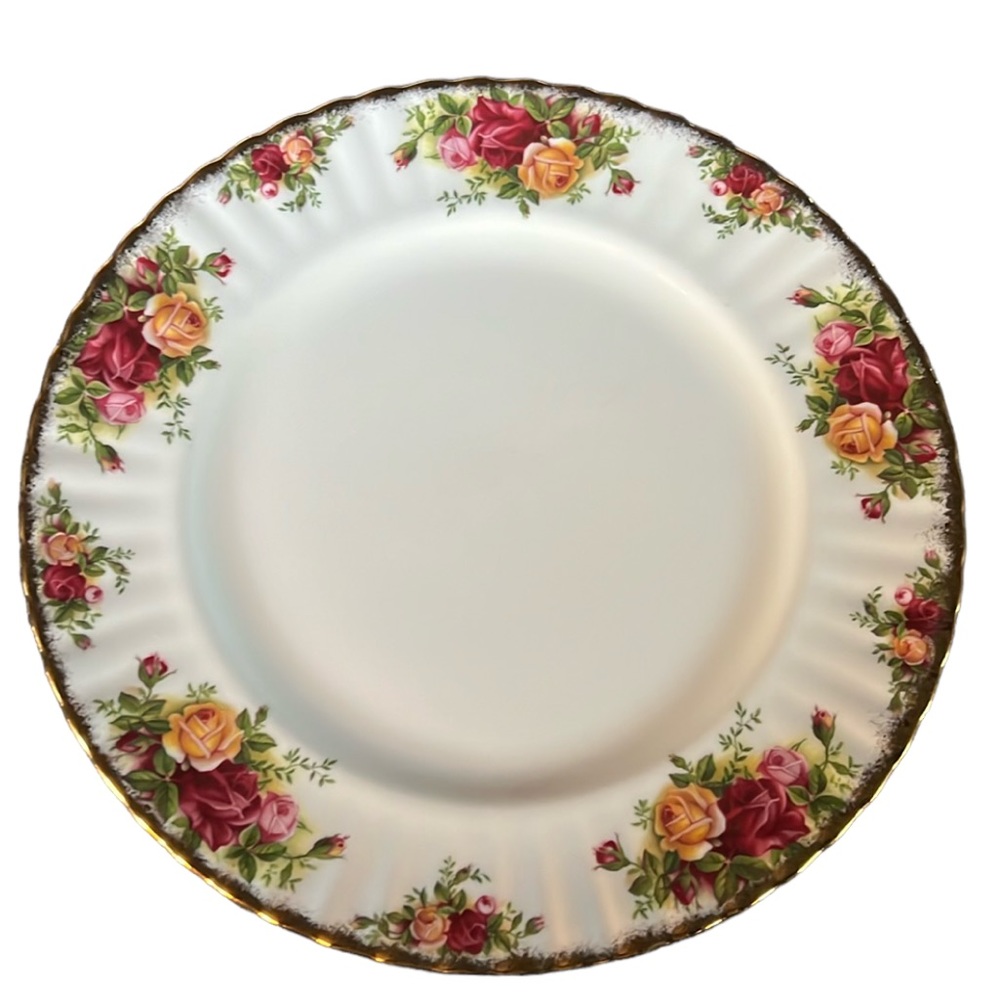 DINNER PLATE OLD COUNTRY ROSES 1962 ROYAL ALBERT BONE CHINA ENGLAND VINTAGE